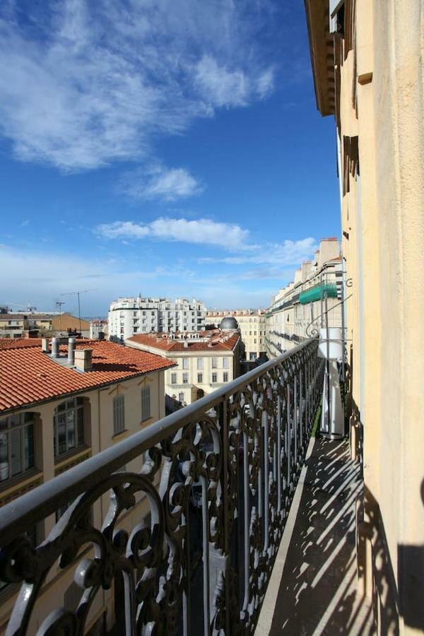 Grand Studio Au Pied Du Panier Lägenhet Marseille Exteriör bild